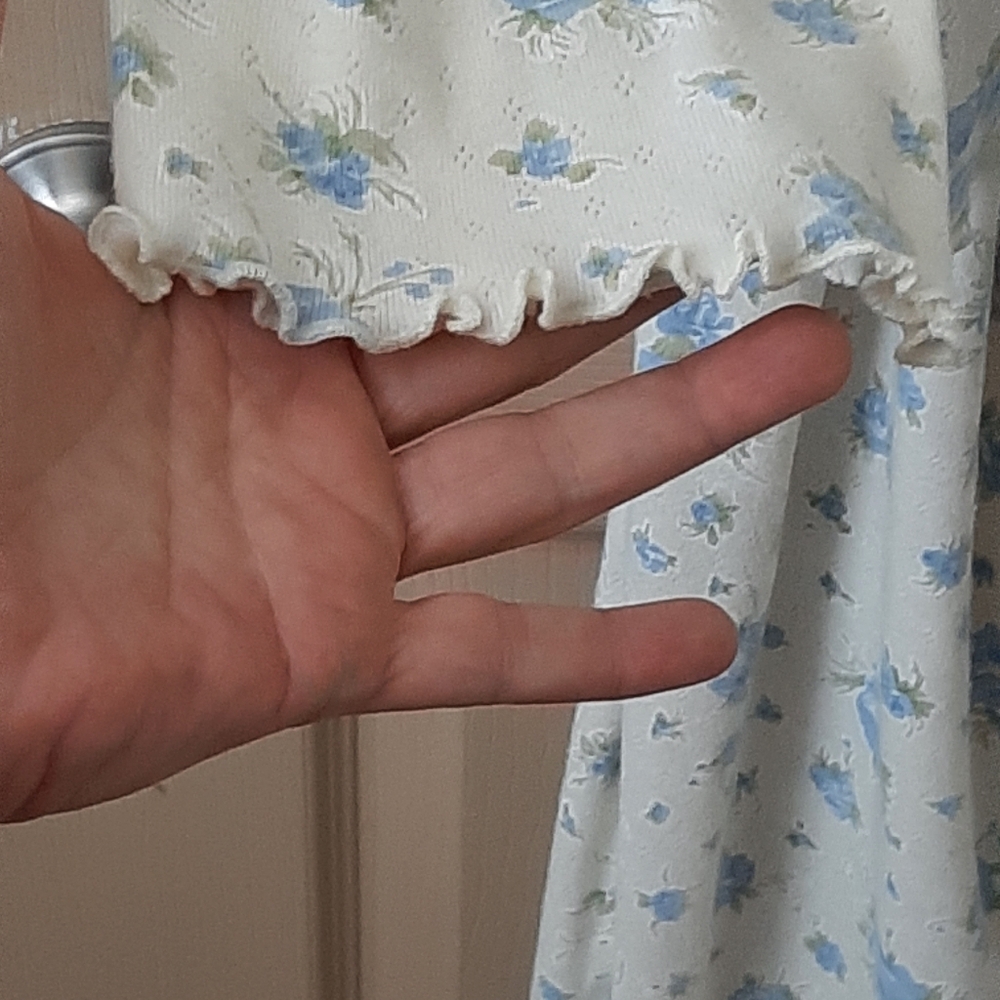Women CAROLE HOCHMAN Spring Pajamas with Blue Floral Pattern - Picture 4 of 6